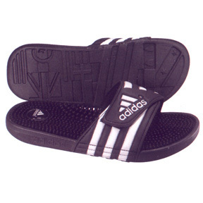 adidas adiSSAGE Soccer Sandal / Slide