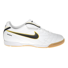 nike indoor soccer shoes tiempo