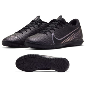 Nike Mercurial Vapor 13 Academy Indoor Soccer Shoes (Black/Black)