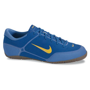 indoor soccer shoes womens nike