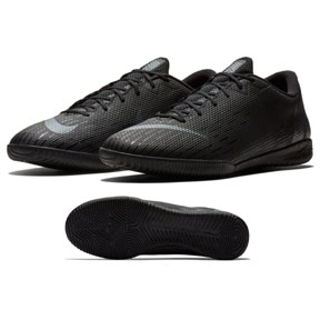all black futsal shoes